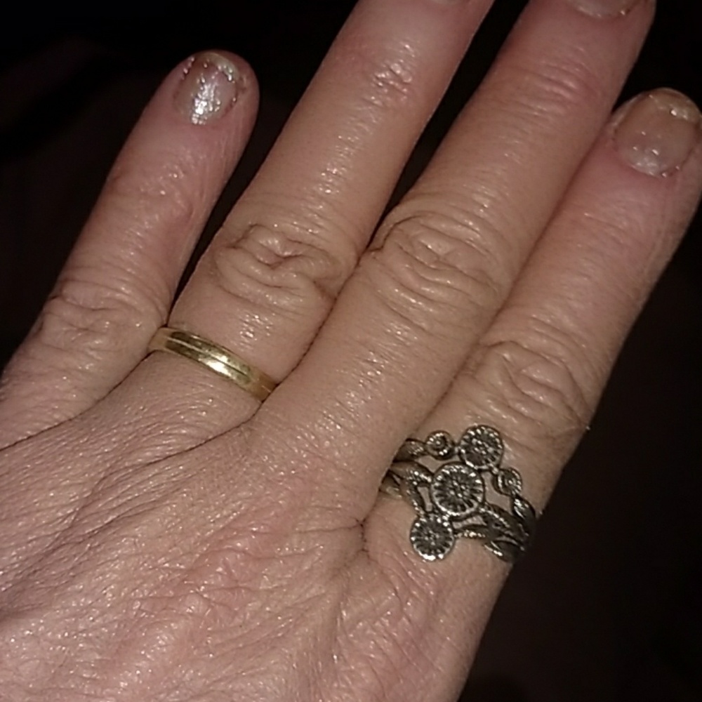 🌺BALI LEGACY COLLECTION RING - Picture 3 of 3